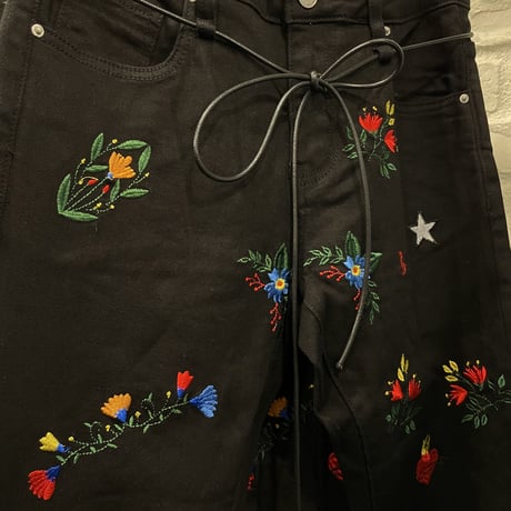 LIFTED ANCHORS/Flower BLACK DENIM