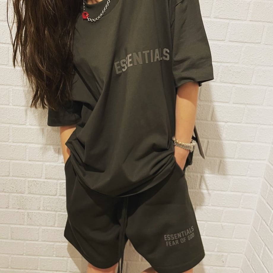 647728971d75b6002c4963f8