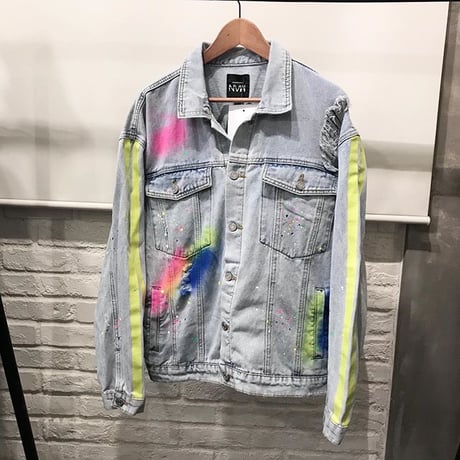 BOOHOO /Spray Paint denim jacket