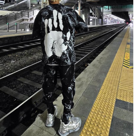 By The R/ Hand Paint Tshirts  BLACK  "SET UP"