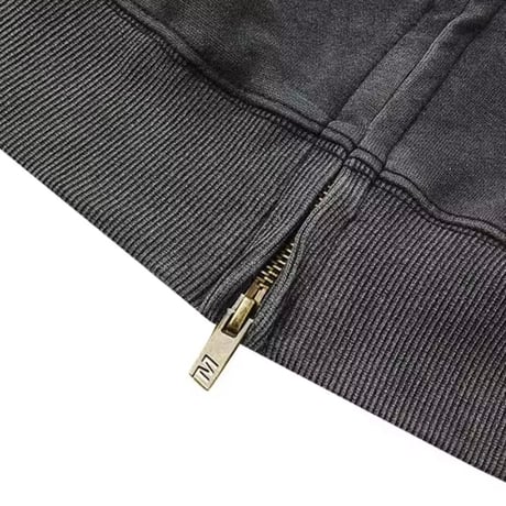 MADE EXTREME/ ART Short Zip Hoodie