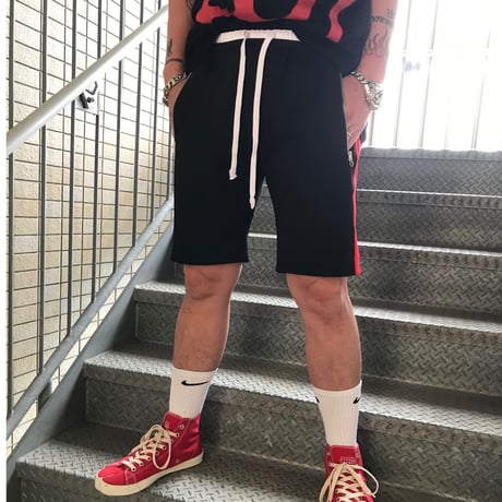 Karter Collection/shorts BLACK ×RED