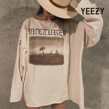 YEEZY / VALTURES ALBUM LongSleeve Tee "CREAM"