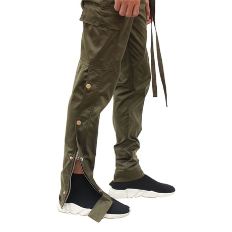 URKOOL/Nylon Cargo Snap PantsーOLIVE