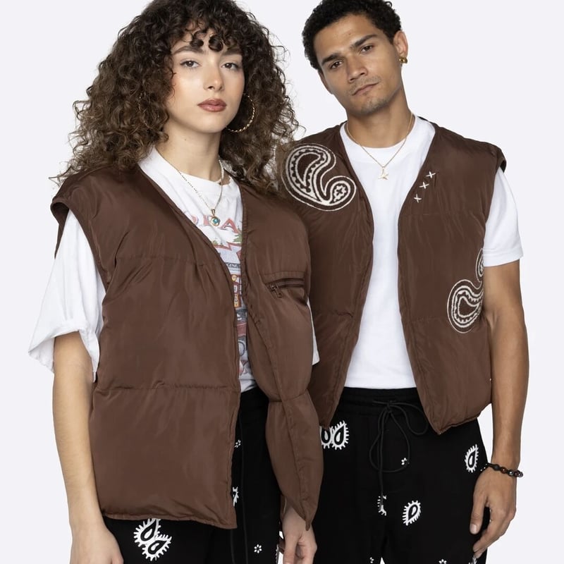 EPTM/PAISLEY PUFFER VEST(REVERSIBLE)”BROWN EPTM/PAISLEY PUFFER VEST(REVERSIBLE)”BROWN