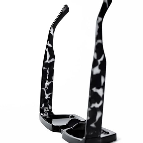 Petals and Peacocks/Big Flame sunglasses  "Miller Black"