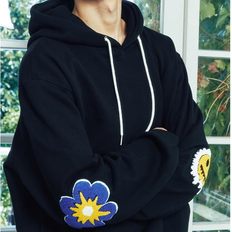 MISTER CHILD/Smile flower elbow  Hoodie  "BLACK"