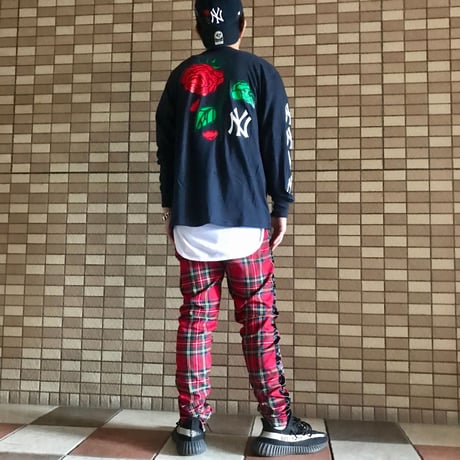Petals and Peacocks × NY yankees/Long sleeve Tee