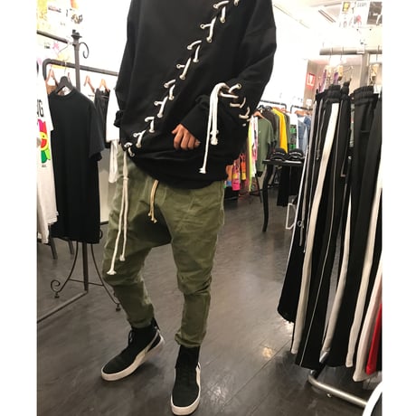WOSS.official/lace up crewneck