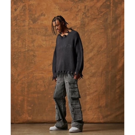 VALABASAS / Damaged Knit