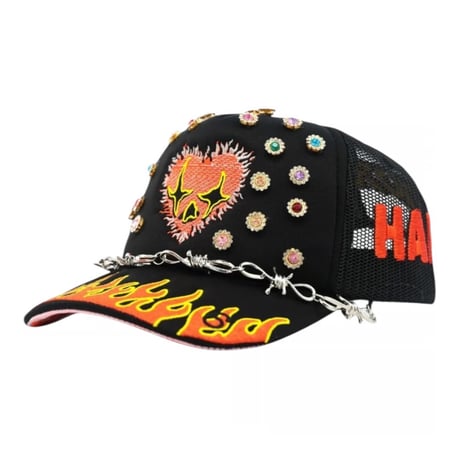 TOXICITY X DSMSD/ BY MOUR CAP LOVE HARD TRUCKER HAT (BLACK)