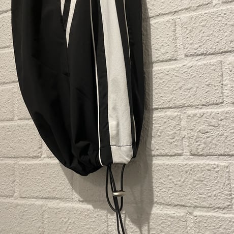 Mismatch NYC/White Line pants