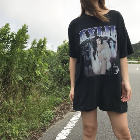 The Loud Packs/Kylie Jenner Vintage Tee