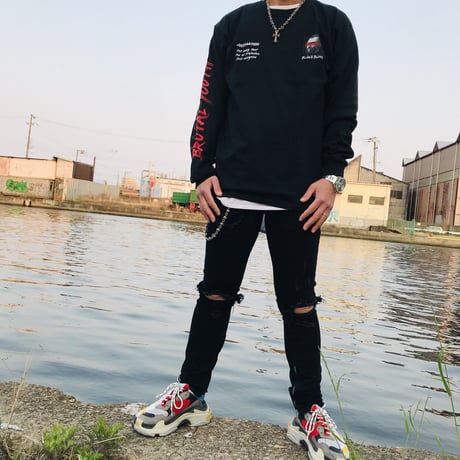 Crysp Denim/Black Dameged denim