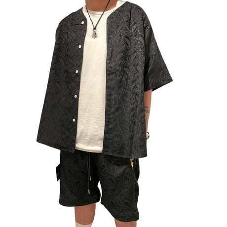 Mismatch NYC/Paisley Shorts  BLACK