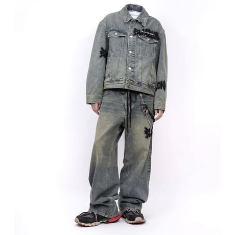 BLACK BLOND/Graffiti Metal Logo Denim Jacket