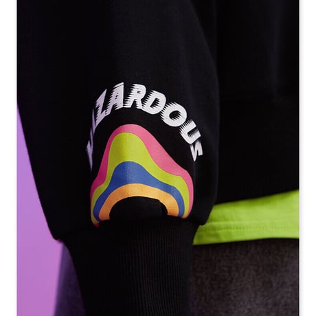 WOSS.official/Smile art Crewneck
