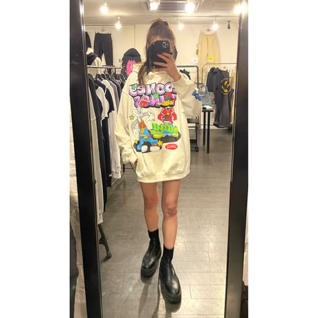 Looney Tunes/Official Oversize Hoodie  "CREAM"