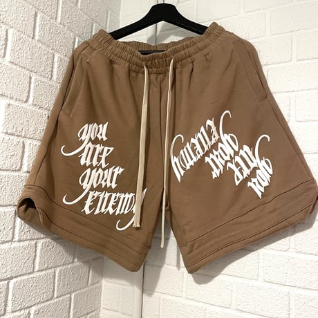 Mismatch NYC/3D letter Shorts
