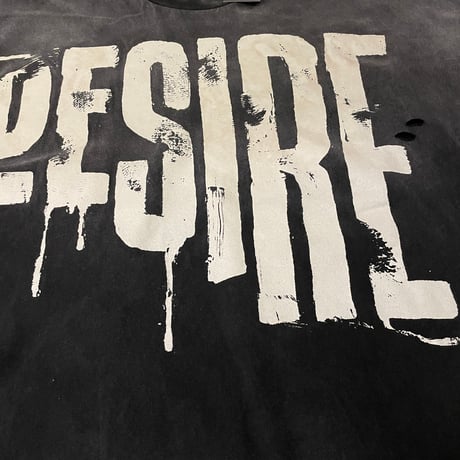Mismatch NYC/Desire Cut off Tee