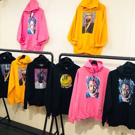 R MAX Clothing/Art "Smily" Hoodie BLACK