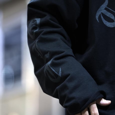 By The R/Thug Life LongSleeve Tee "BLACK"