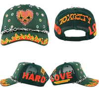 TOXICITY X DSMSD/ BY MOUR CAP LOVE HARD TRUCKER HAT (GREEN)