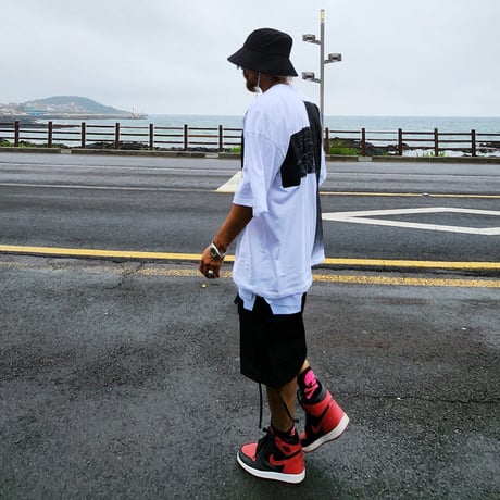 By The R/ brush painting  tee(WHITE)