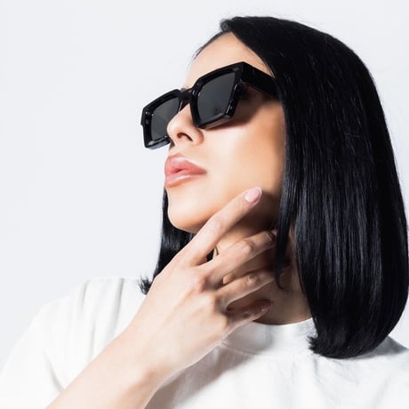 Petals and Peacocks/Big Flame sunglasses  "Miller Black"