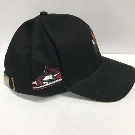 Mismatch NYC/"Travis Scott" kicks Cap
