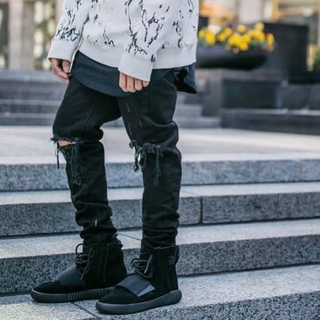 Crysp Denim/Black Dameged denim