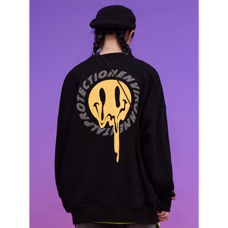 WOSS.official/Smile art Crewneck