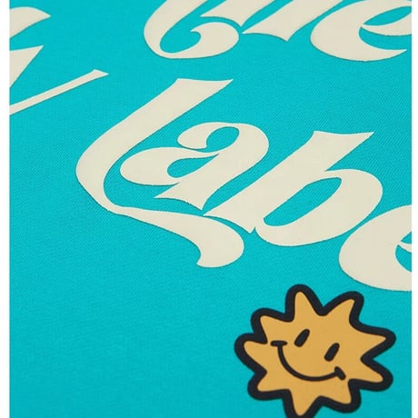 WOSS.official/Smile Hoodie