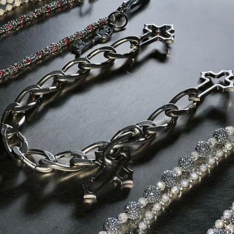 HOWSS / Big Cross Wallet Chain