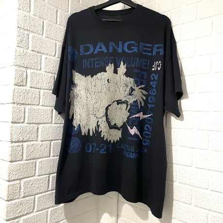 Travis Scott ✖︎  Fragment design /Danger Tshirts