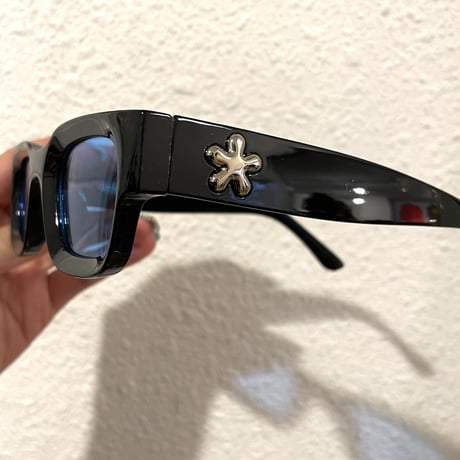 Petals and Peacocks/ROONEY SUNGLASSES "BLUE"
