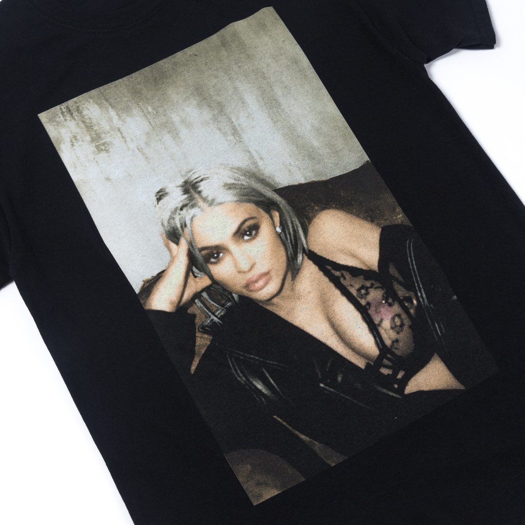 [レア] The Kylie Jenner Shop Tシャツ[セール！！] Kylie jenner/official tee ブラック | BINGOSTAR ・ ビン