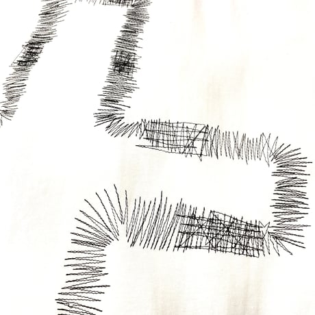 Mismatch NYC/Embroidery cross Tee  WHITE
