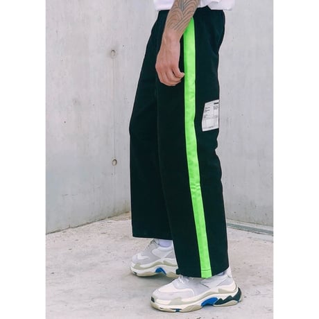 WOSS.official/ Neon Yellow Line pants