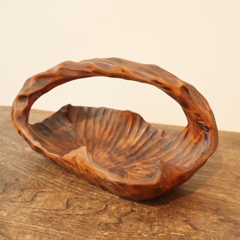 存在感のある 木彫り かご 籠 / ie22_250 | 古道具 イエノコモノ