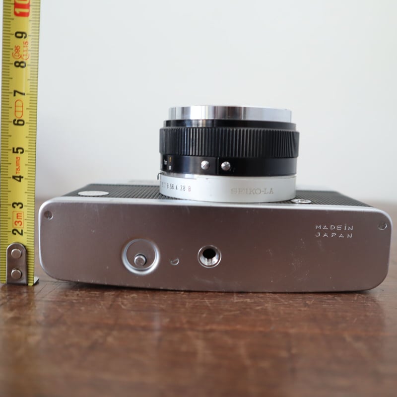 レンズがかわいい KONICA EE-MATIC Deluxe ヴィンテージカメラ