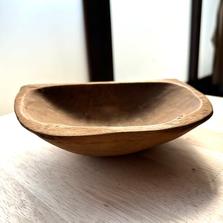 天然木のくりぬきトレイ