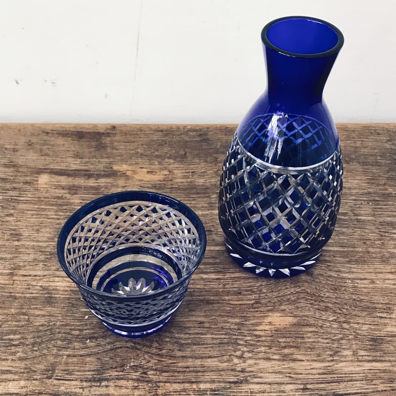 瑠璃色 江戸切子の酒器セット | 古道具 イエノコモノ