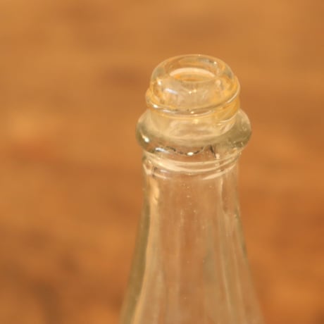 古い ガラス 瓶 / ie22_276