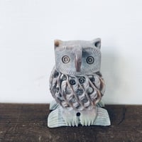 石の彫刻 ミミズクの親子