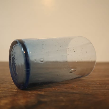 気泡ガラスのレトロなコップ / ie22_302