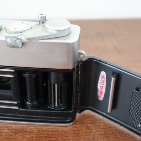 レンズがかわいい KONICA EE-MATIC Deluxe ヴィンテージカメラ / ie22_224