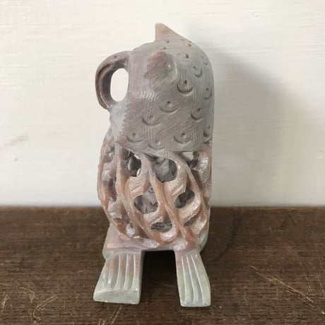 石の彫刻 ミミズクの親子