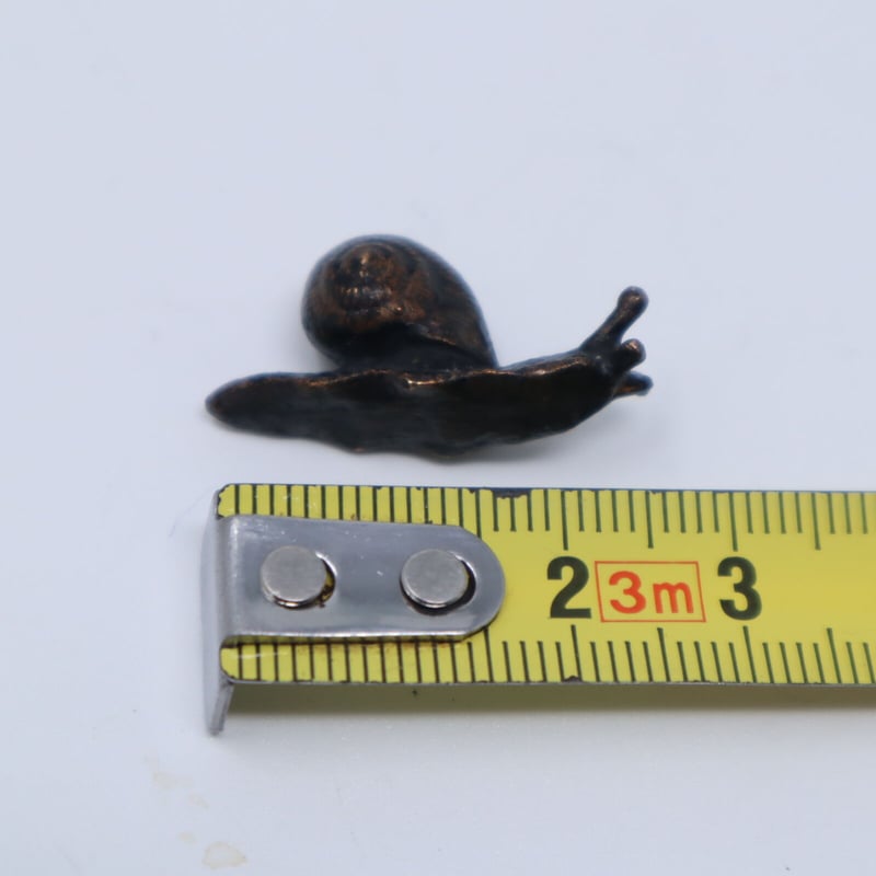 金属製 ちいさなカタツムリ ミニチュア / ie22_366 | 古道具 イエノコモノ