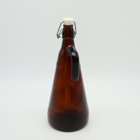 ビールの空き瓶 持ち手付き